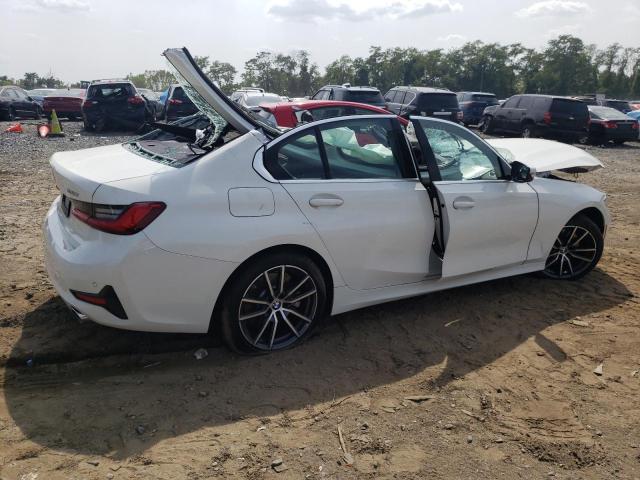 3MW5R7J53K8B02350 - 2019 BMW 330XI WHITE photo 3