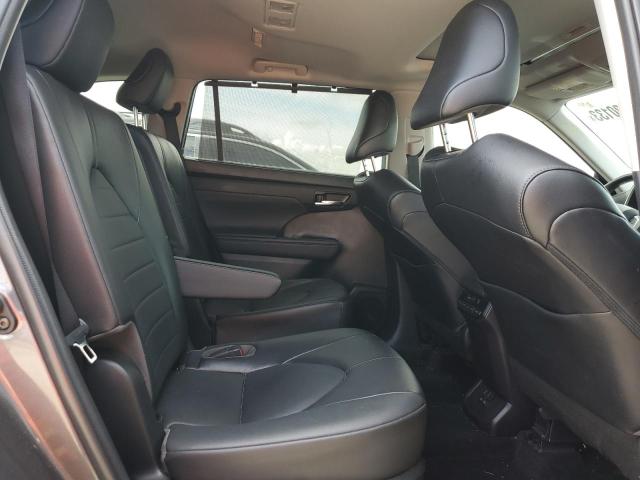 5TDGZRAH0NS122343 - 2022 TOYOTA HIGHLANDER XLE Gümüş foto 10