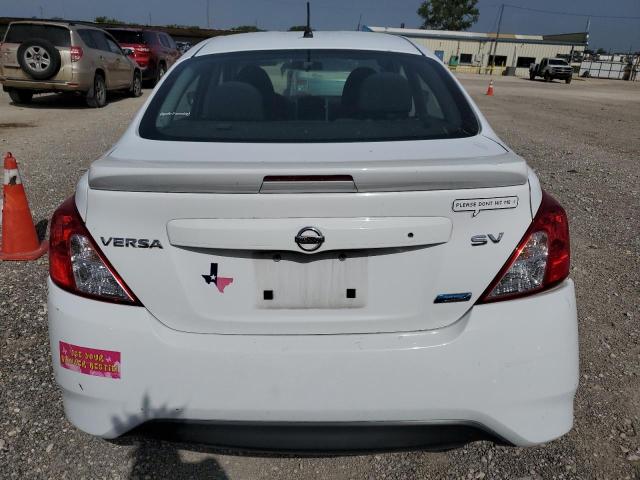 3N1CN7AP7GL833507 - 2016 NISSAN VERSA S WHITE photo 6