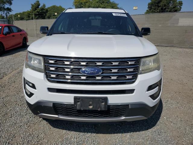 1FM5K8D82HGD43566 - 2017 FORD EXPLORER XLT WHITE photo 5