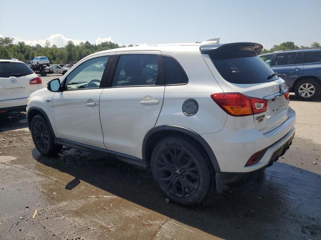 JA4AR3AU4JU008927 - 2018 MITSUBISHI OUTLANDER ES 白色 照片 2