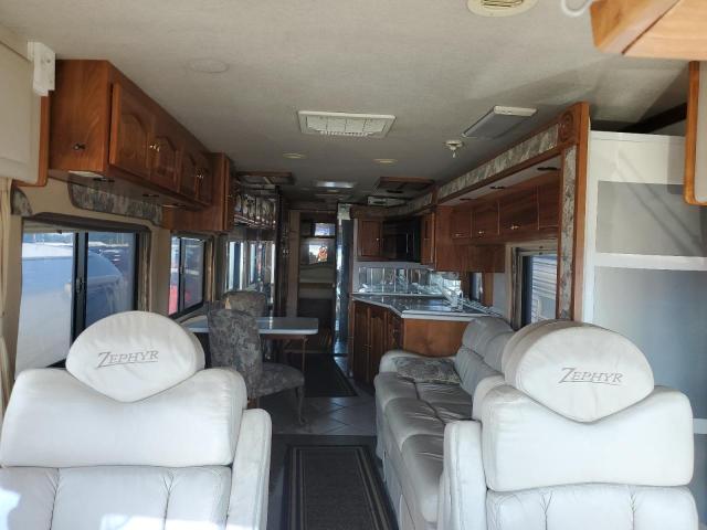 4UZ6LMEB3YCF85930 - 2000 FREIGHTLINER CHASSIS VCL WHITE photo 6