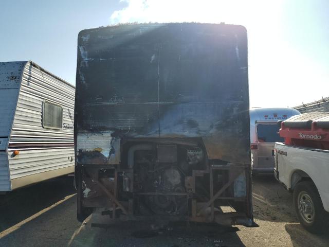 4UZ6LMEB3YCF85930 - 2000 FREIGHTLINER CHASSIS VCL WHITE photo 9