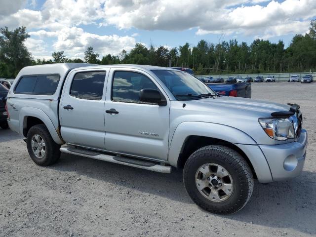 5TELU42NX5Z028932 - 2005 TOYOTA TACOMA DOUBLE CAB 银色 照片 4