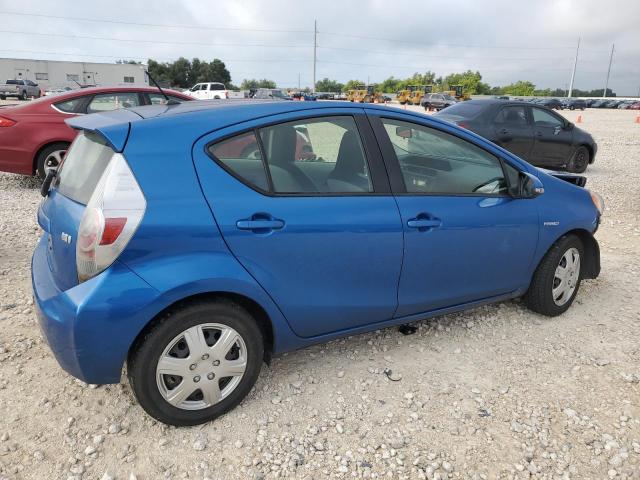 JTDKDTB38E1562915 - 2014 TOYOTA PRIUS C BLUE photo 3