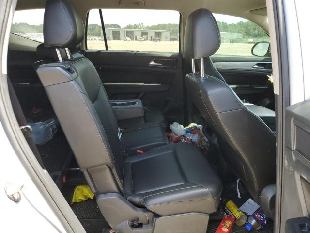 1V2KR2CA0JC523869 - 2018 VOLKSWAGEN ATLAS SE SILVER photo 11