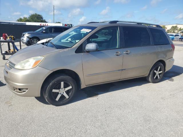 2004 TOYOTA SIENNA CE, null
