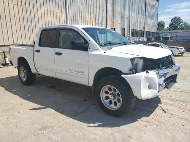 1N6AA07C98N303792 - 2008 NISSAN TITAN XE WHITE photo 4