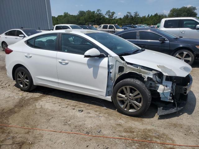 5NPD84LF7JH301998 - 2018 HYUNDAI ELANTRA SEL WHITE photo 4