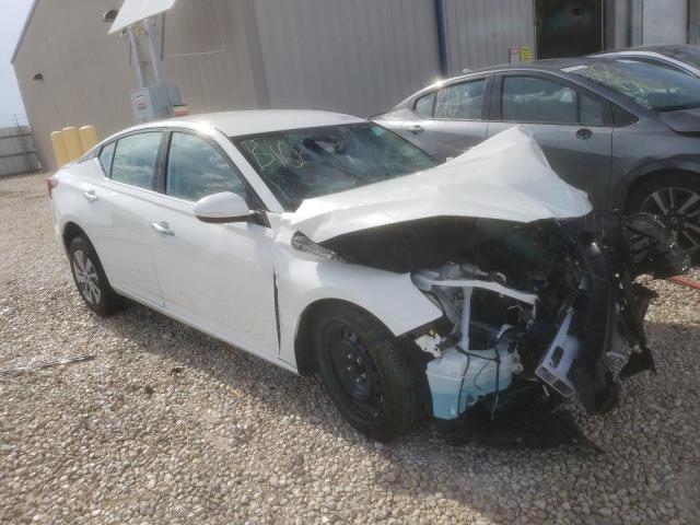 1N4BL4BVXPN398384 - 2023 NISSAN ALTIMA S WHITE photo 4