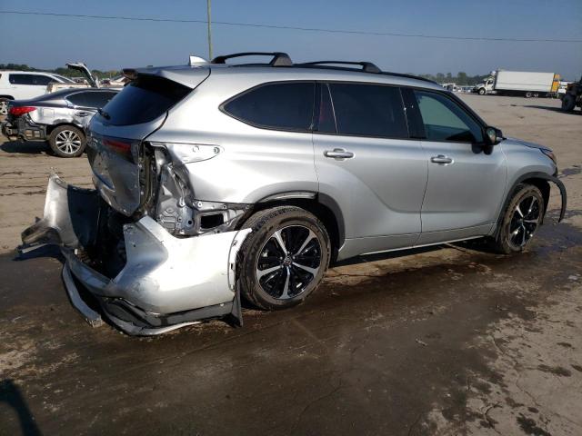 5TDLZRBH8MS103003 - 2021 TOYOTA HIGHLANDER XSE SILVER photo 3