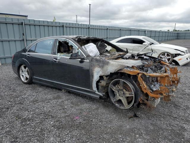 WDDNG8GB2AA315746 - 2010 MERCEDES-BENZ S 550 4MATIC BLACK photo 4