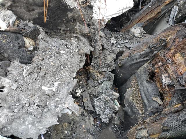 WDDNG8GB2AA315746 - 2010 MERCEDES-BENZ S 550 4MATIC BLACK photo 7