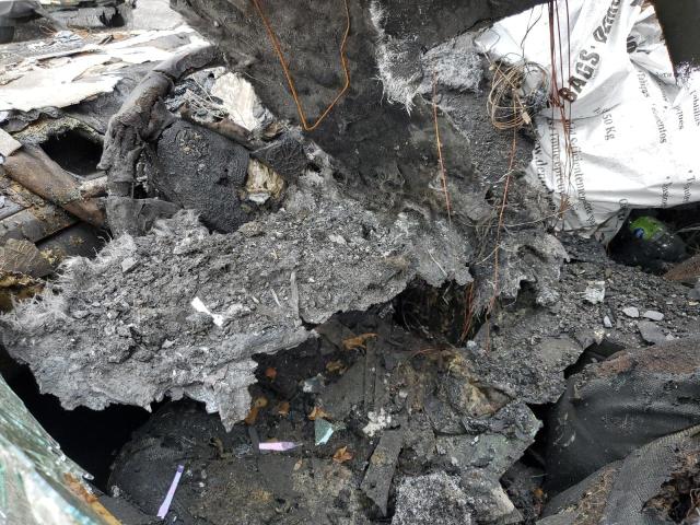 WDDNG8GB2AA315746 - 2010 MERCEDES-BENZ S 550 4MATIC BLACK photo 8