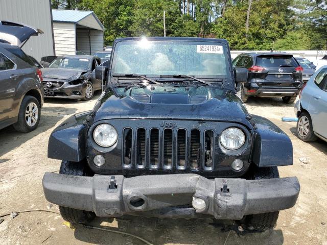 1C4BJWEG8FL601730 - 2015 JEEP WRANGLER U SAHARA BLACK photo 5