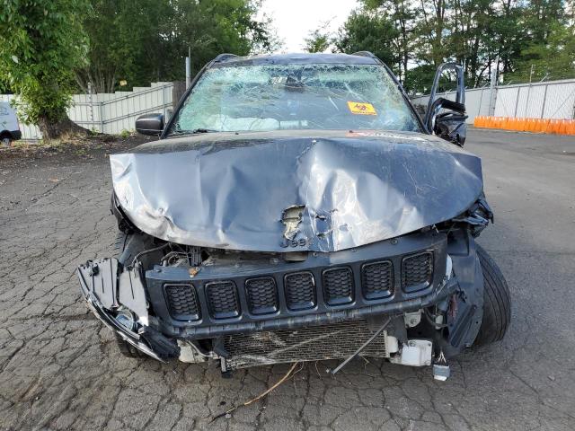 3C4NJDBBXMT586028 - 2021 JEEP COMPASS LATITUDE 灰色 照片 5