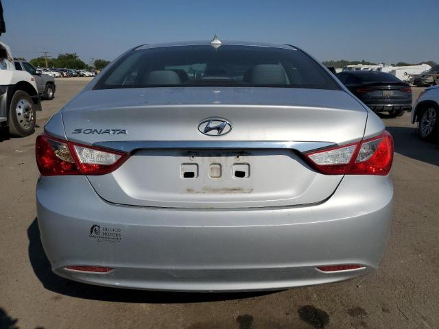 5NPEB4AC1CH366153 - 2012 HYUNDAI SONATA GLS SILVER photo 6