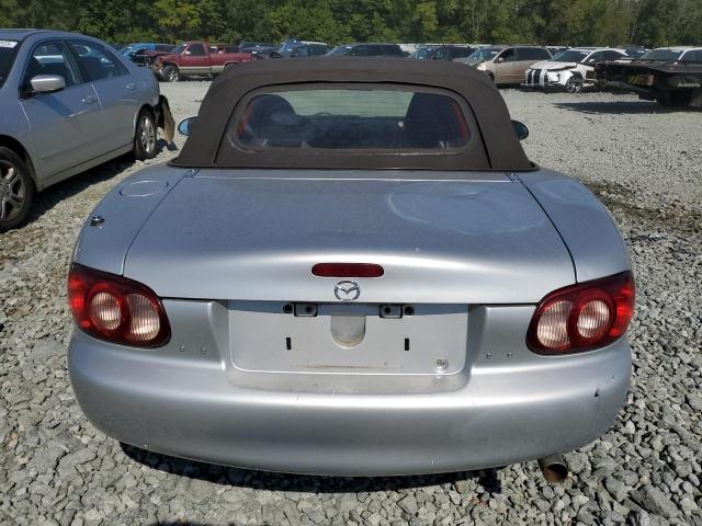 JM1NB353940402707 - 2004 MAZDA MX-5 MIATA BASE SILVER photo 6