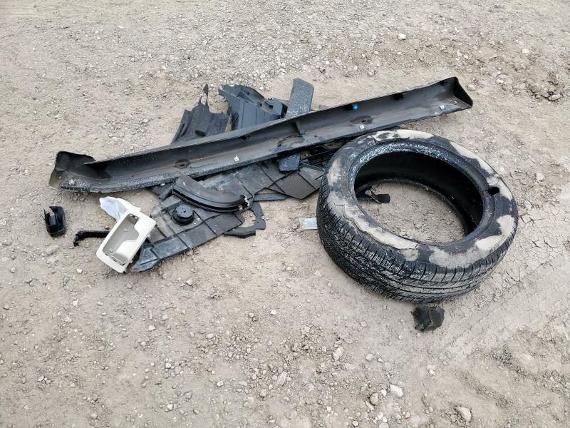 JA4AD3A30LZ030614 - 2020 MITSUBISHI OUTLANDER SE 银色 照片 13