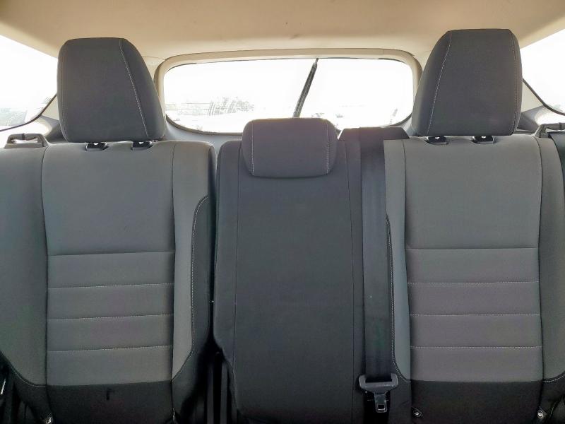 1FMCU0F73HUC07469 - 2017 FORD ESCAPE S 白色 照片 10