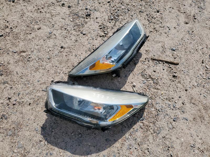 1FMCU0F73HUC07469 - 2017 FORD ESCAPE S 白色 照片 13