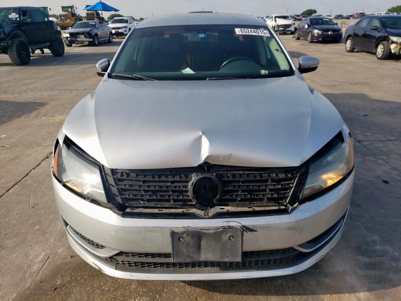1VWAT7A37FC020019 - 2015 VOLKSWAGEN PASSAT S SILVER photo 5