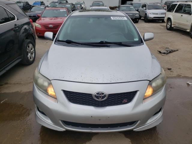 1NXBU4EE2AZ234624 - 2010 TOYOTA COROLLA BASE SILVER photo 5