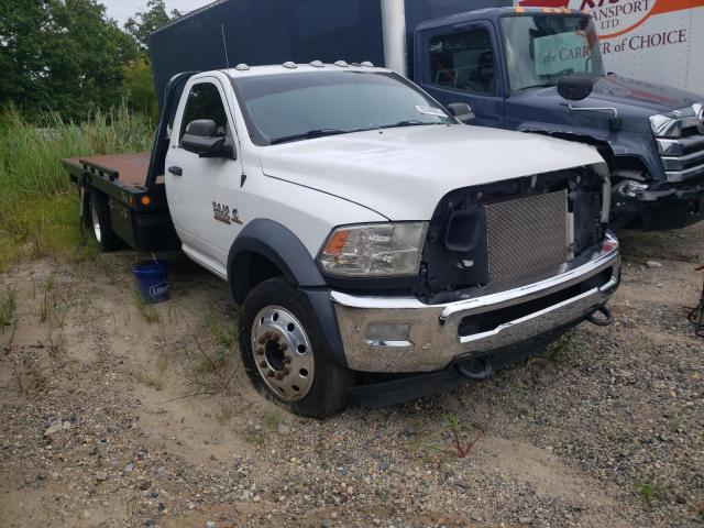 3C7WRMDL0JG392019 - 2018 RAM 5500 WHITE photo 4