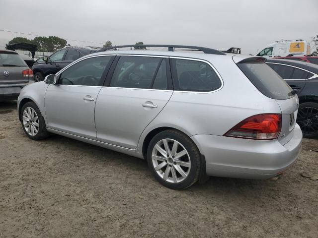 3VWTL7AJ3AM695039 - 2010 VOLKSWAGEN JETTA TDI SILVER photo 2