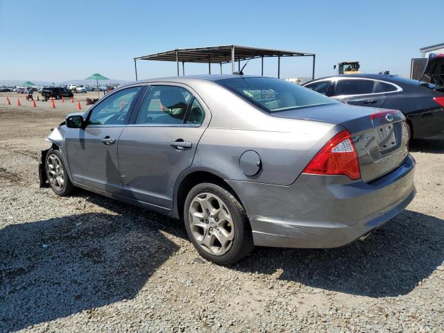 3FAHP0HG7BR156092 - 2011 FORD FUSION SE SILVER photo 2