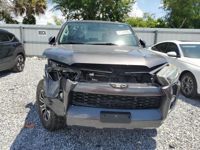 JTEBU5JR9J5579884 - 2018 TOYOTA 4RUNNER SR5/SR5 PREMIUM GRAY photo 5