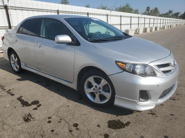 5YFBU4EEXDP173741 - 2013 TOYOTA COROLLA BASE SILVER photo 4