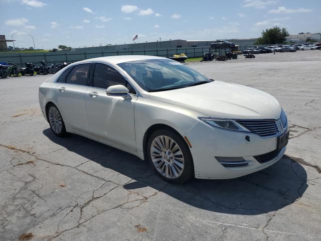 3LN6L2G9XDR805796 - 2013 LINCOLN MKZ CREAM photo 4