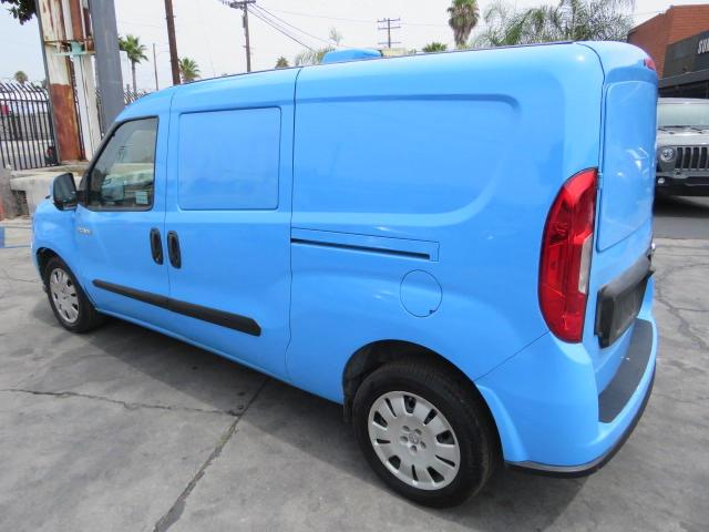 ZFBERFBB3J6L82653 - 2018 RAM PROMASTER SLT 蓝色 照片 2
