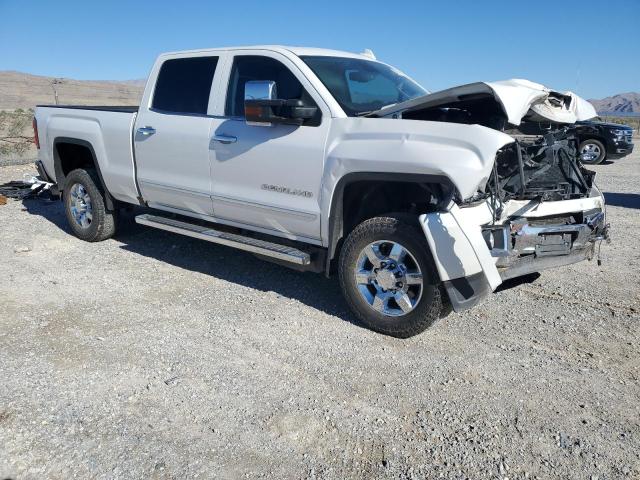 1GT42YEY4JF252342 - 2018 GMC SIERRA K3500 DENALI WHITE photo 4