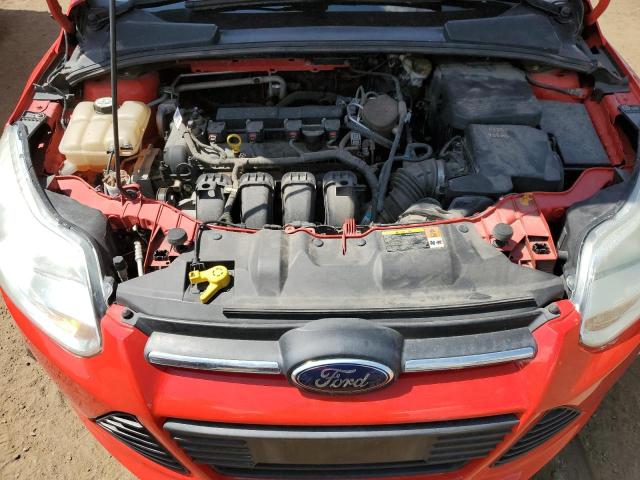 1FADP3F28DL272863 - 2013 FORD FOCUS 4D SE RED photo 11