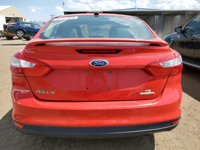 1FADP3F28DL272863 - 2013 FORD FOCUS 4D SE RED photo 6
