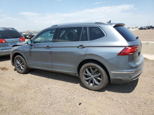 3VV2B7AX1NM037488 - 2022 VOLKSWAGEN TIGUAN SE فضي صورة 2