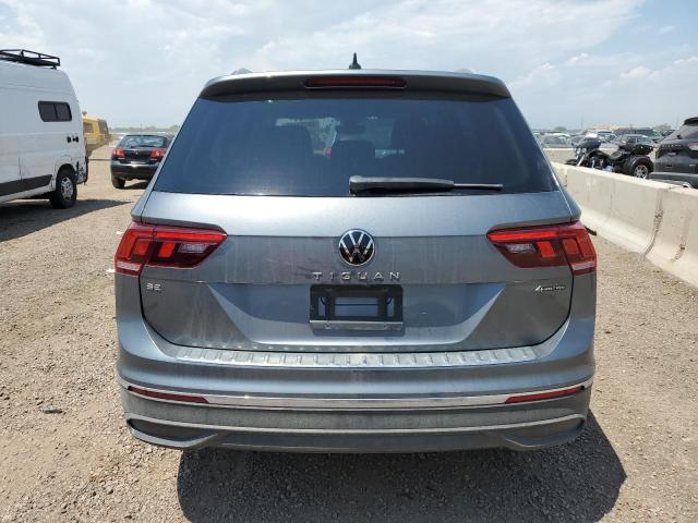 3VV2B7AX1NM037488 - 2022 VOLKSWAGEN TIGUAN SE فضي صورة 6