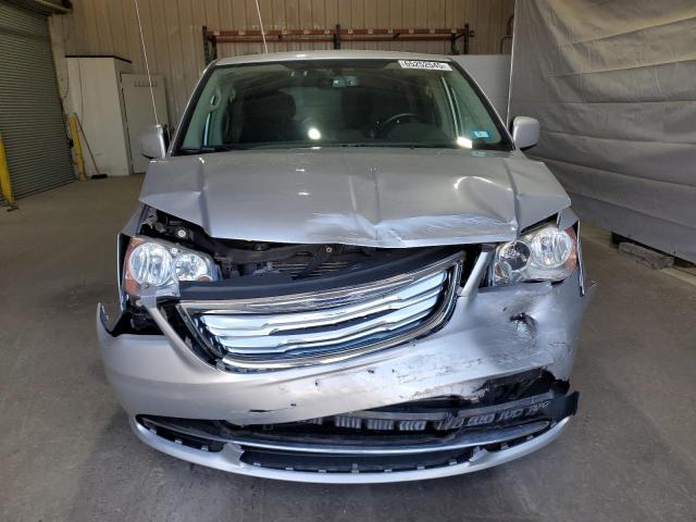 2A4RR5DG1BR634583 - 2011 CHRYSLER TOWN & COU TOURING SILVER photo 5