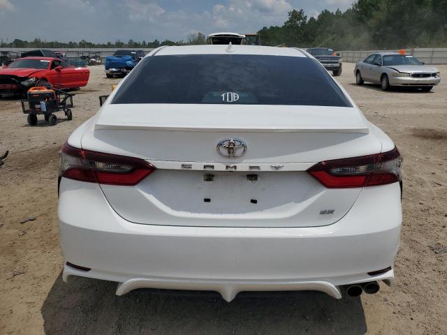 4T1G11AK4PU758228 - 2023 TOYOTA CAMRY SE NIGHT SHADE WHITE photo 6