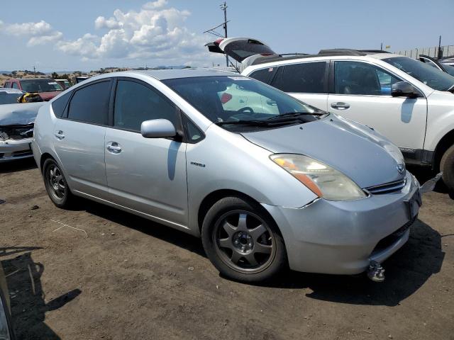 JTDKB20U887778681 - 2008 TOYOTA PRIUS SILVER photo 4