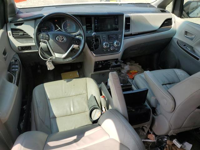 5TDYK3DC7FS662487 - 2015 TOYOTA SIENNA XLE WHITE photo 8