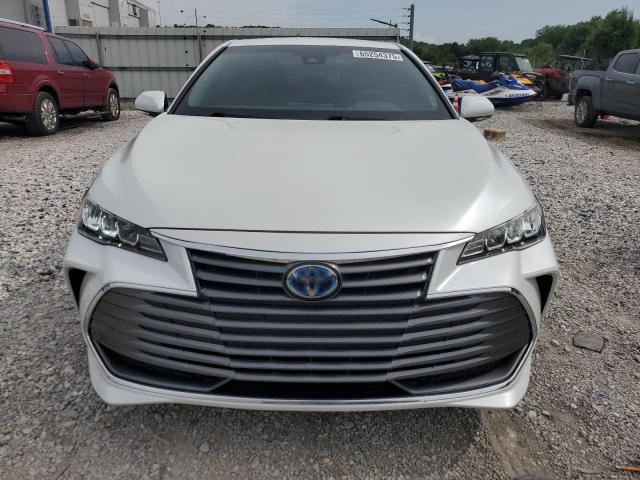 4T1JA1AB9MU001973 - 2021 TOYOTA AVALON XLE WHITE photo 5
