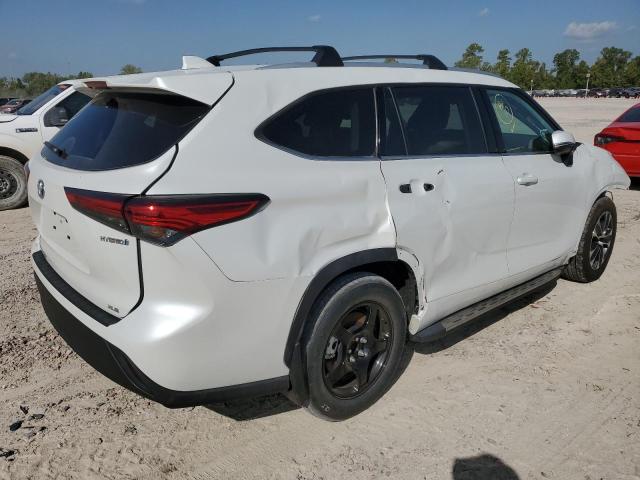 5TDGARAHXNS515273 - 2022 TOYOTA HIGHLANDER HYBRID XLE WHITE photo 3