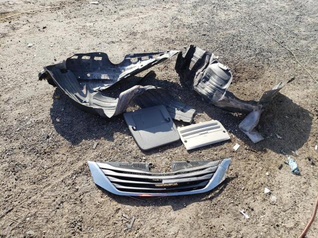 1G6DW677570114790 - 2007 CADILLAC STS SILVER photo 12