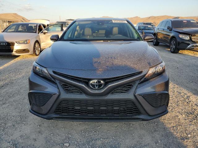 4T1G11AK4PU793982 - 2023 TOYOTA CAMRY SE NIGHT SHADE GRAY photo 5