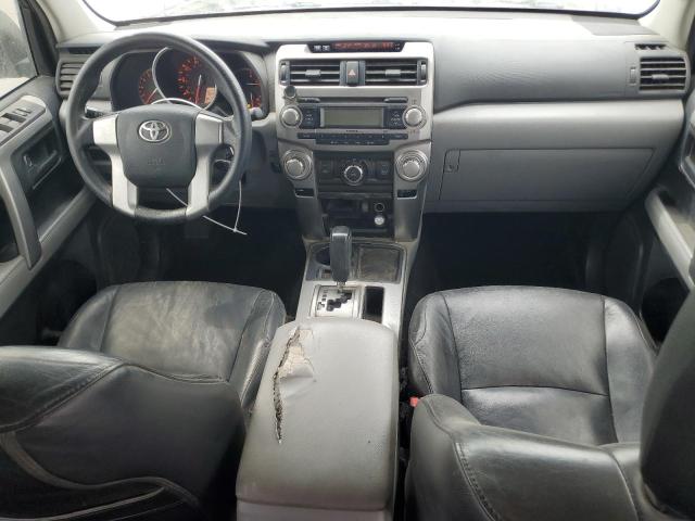 JTEZU5JRXB5032106 - 2011 TOYOTA 4RUNNER SR5 WHITE photo 8