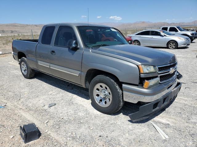 1GCEC19V17Z164686 - 2007 CHEVROLET SILVERADO C1500 CLASSIC GRAY photo 4