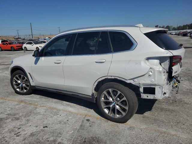 5UXCR6C50KLK79592 - 2019 BMW X5 XDRIVE40I WHITE photo 2